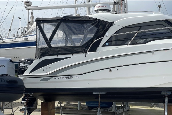 Beneteau Antares 8  additional image 19