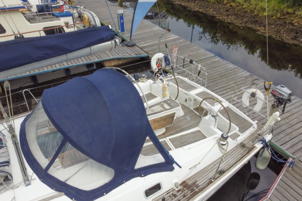 Beneteau Oceanis 43 additional image 14