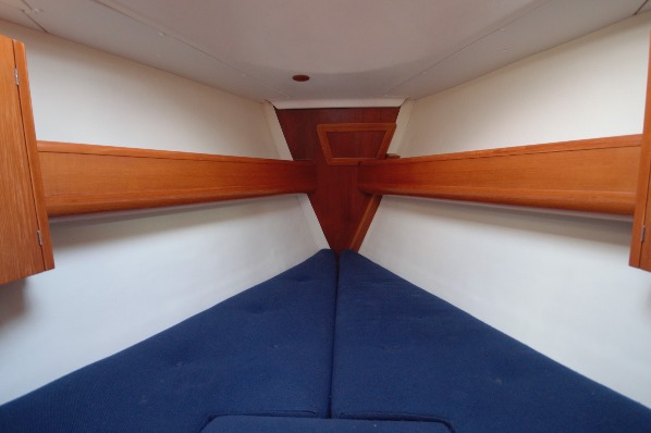 Elan 34 additional image 9
