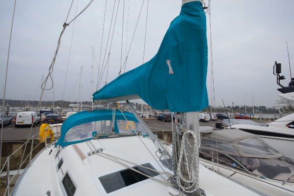 Beneteau Oceanis Clipper 323 additional image 17