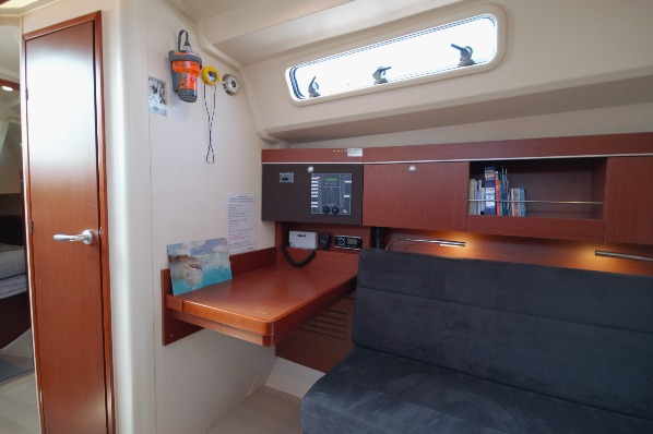 Hanse 345 additional image 8