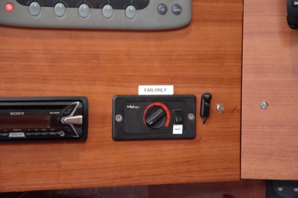 Beneteau Oceanis 423 Clipper additional image 14