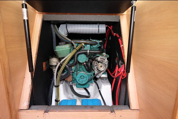 Dufour 310 additional image 13