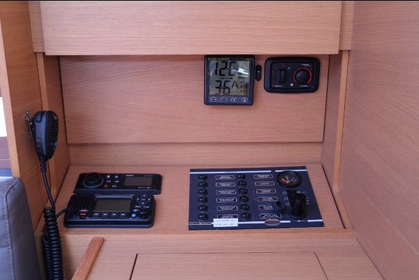 Dufour 310 additional image 17