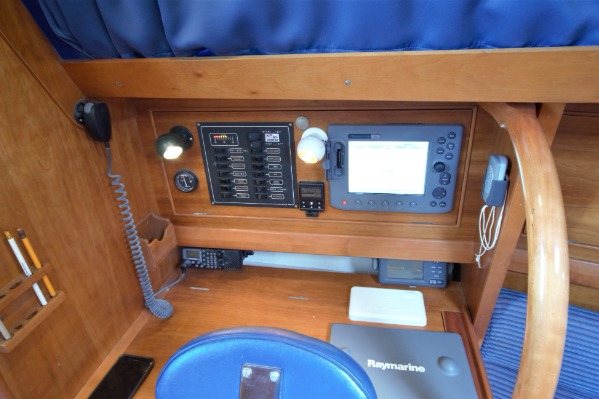 Hunter Channel 31 additional image 11
