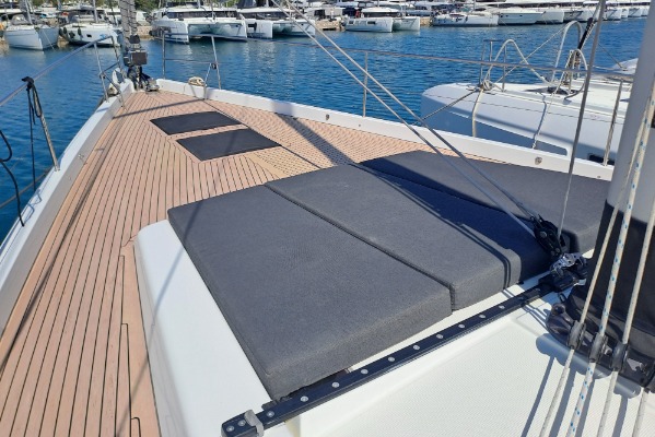 Hanse 588 additional image 2